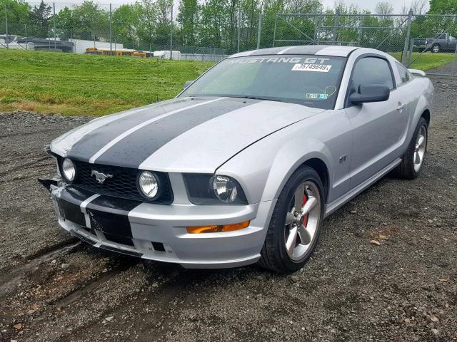 1ZVFT82H465259263 - 2006 FORD MUSTANG GT SILVER photo 2