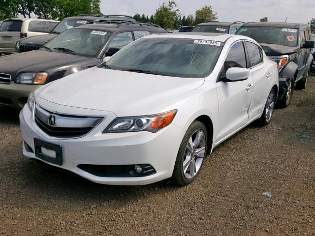 19VDE1F77DE004193 - 2013 ACURA ILX 20 TEC WHITE photo 2