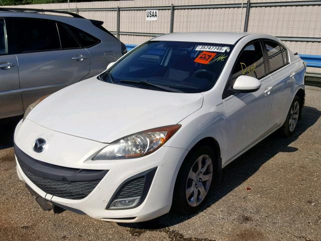 JM1BL1UFXB1498077 - 2011 MAZDA 3 I WHITE photo 2