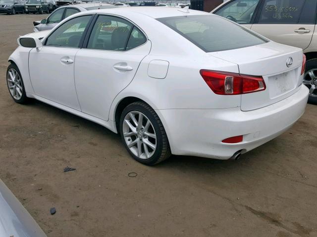 JTHCF5C20C5056015 - 2012 LEXUS IS 250 WHITE photo 3