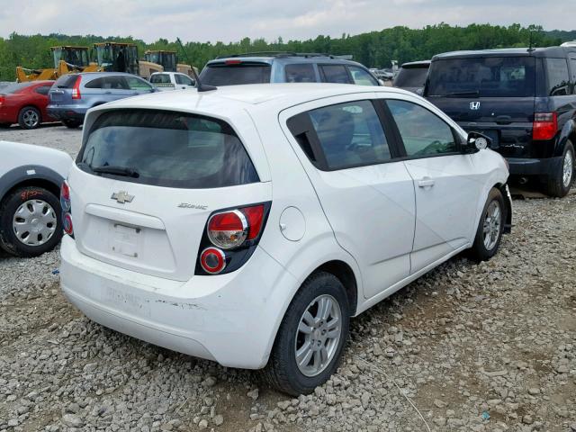1G1JA6SH9C4107657 - 2012 CHEVROLET SONIC LS WHITE photo 4