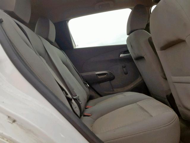 1G1JA6SH9C4107657 - 2012 CHEVROLET SONIC LS WHITE photo 6