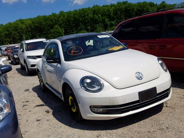 3VWVA7AT3DM657640 - 2013 VOLKSWAGEN BEETLE TUR WHITE photo 1