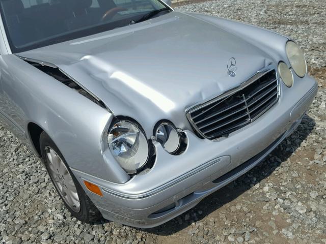 WDBJF65J01B237602 - 2001 MERCEDES-BENZ E 320 SILVER photo 9