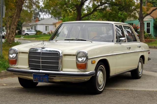 230008975 - 1968 MERCEDES-BENZ 230 WHITE photo 2