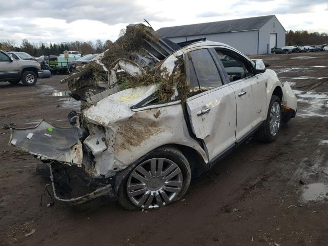 2LMDU88C69BJ10937 - 2009 LINCOLN MKX WHITE photo 4