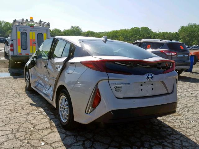 JTDKARFP3H3000762 - 2017 TOYOTA PRIUS PRIM 银色 照片 3