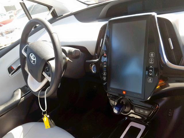 JTDKARFP3H3000762 - 2017 TOYOTA PRIUS PRIM 银色 照片 9