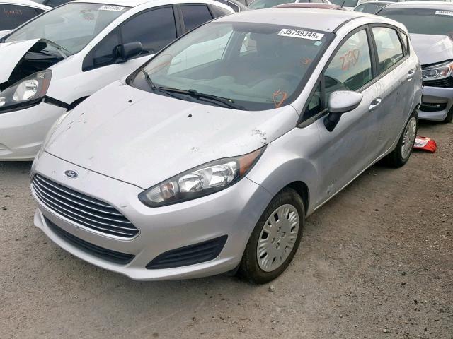 3FADP4TJ2GM172245 - 2016 FORD FIESTA S SILVER photo 2