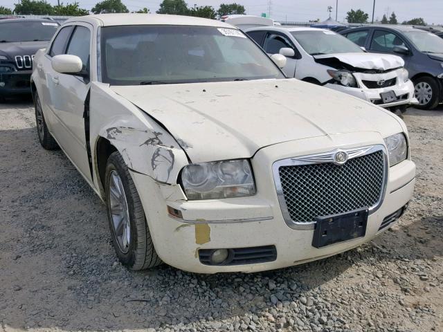 2C3LA53G77H759352 - 2007 CHRYSLER 300 TOURIN CREAM photo 1