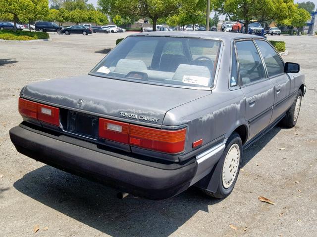 JT2SV21E5H3146607 - 1987 TOYOTA CAMRY DLX ნაცრისფერი ფოტო 4
