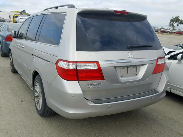 5FNRL38866B082420 - 2006 HONDA ODYSSEY TO SILVER photo 3