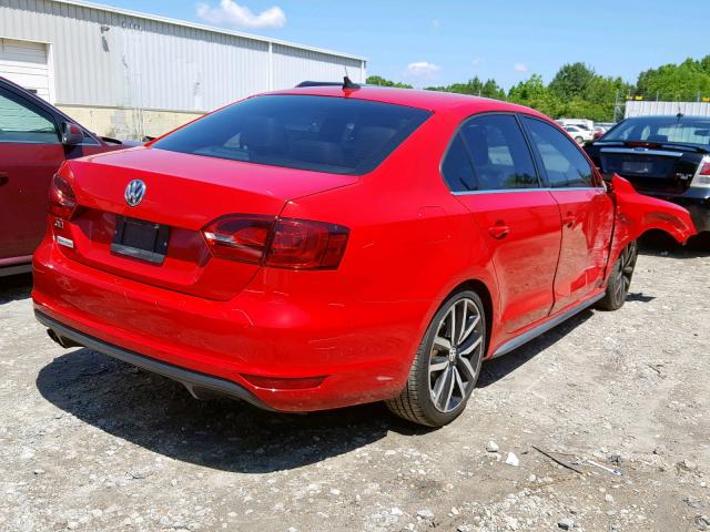 3VW4A7AJ0CM058901 - 2012 VOLKSWAGEN JETTA GLI RED photo 4