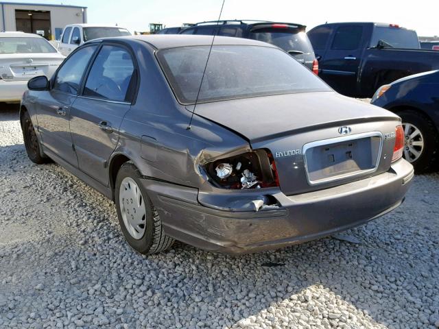 KMHWF25S54A974678 - 2004 HYUNDAI SONATA GL GRAY photo 3