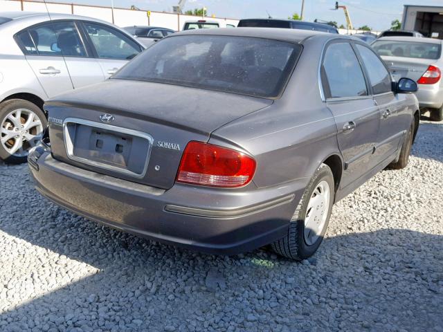 KMHWF25S54A974678 - 2004 HYUNDAI SONATA GL GRAY photo 4