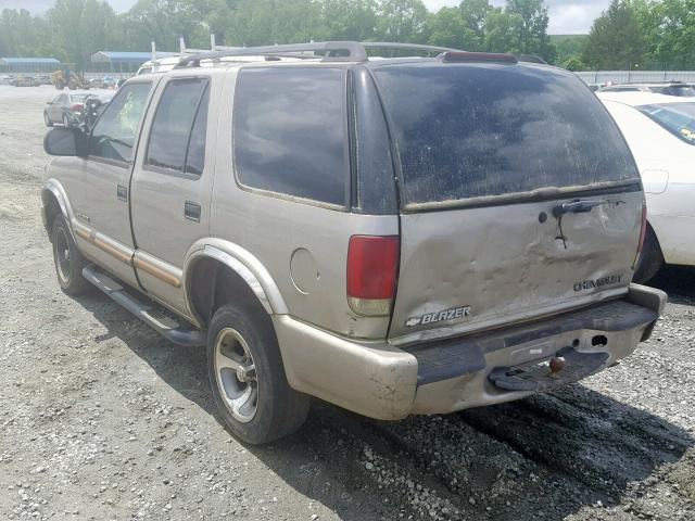 1GNCS13W52K206944 - 2002 CHEVROLET BLAZER GRAY photo 3