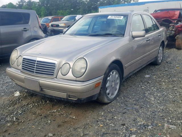 WDBJF65H4XA757877 - 1999 MERCEDES-BENZ E 320 BEIGE photo 2