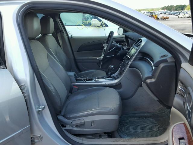 1G11C5SA1DF313410 - 2013 CHEVROLET MALIBU 1LT 银色 照片 5
