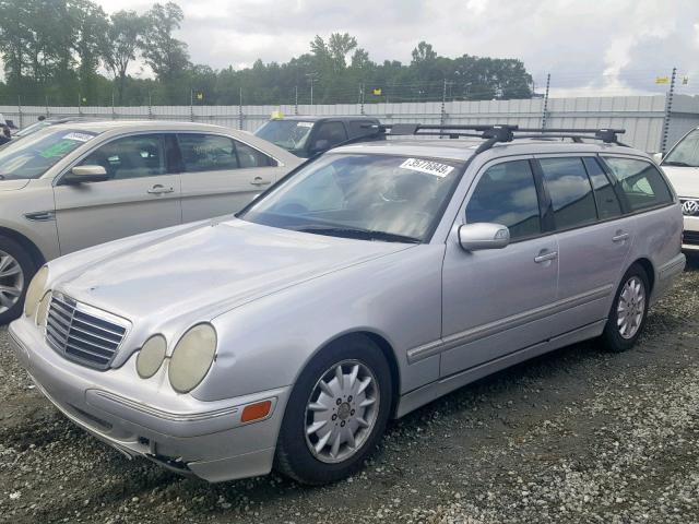 WDBJH65J51B201074 - 2001 MERCEDES-BENZ E 320 SILVER photo 2