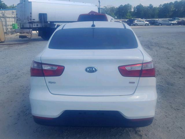 KNADM4A39H6028715 - 2017 KIA RIO LX WHITE photo 9