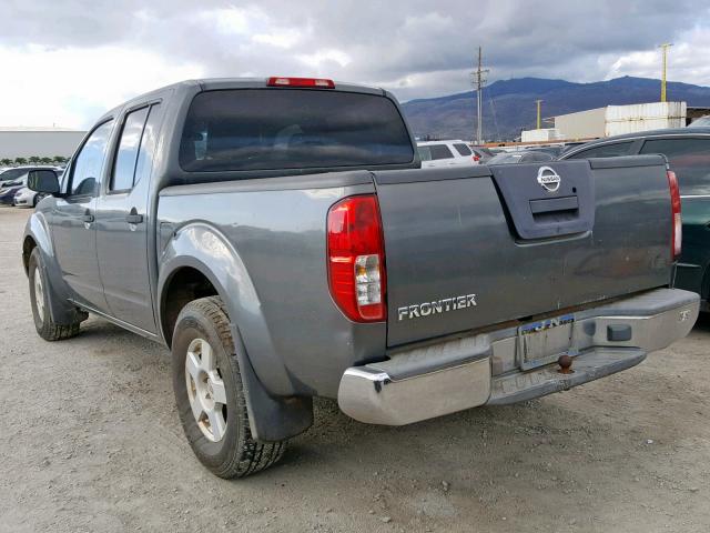 1N6AD07UX6C404896 - 2006 NISSAN FRONTIER C GRAY photo 3