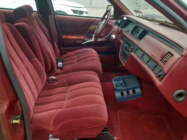 2FACP74W9NX142216 - 1992 FORD CROWN VICT BURGUNDY photo 5