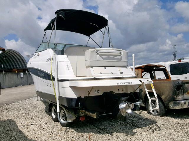 GFNCB189E101 - 2001 FOUR BOAT WHITE photo 3