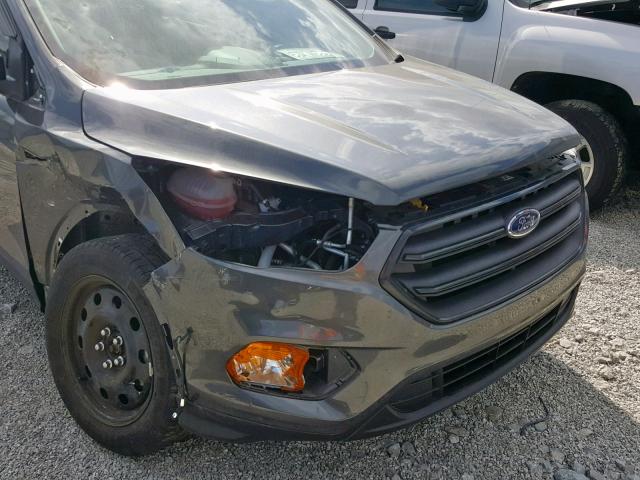 1FMCU0F78HUA09342 - 2017 FORD ESCAPE S GRAY photo 9