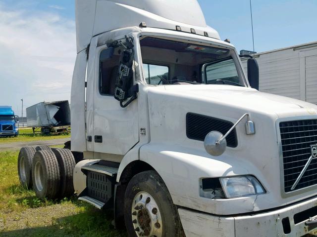 4V4M99EH0DN145577 - 2013 VOLVO VN VNM WHITE photo 9