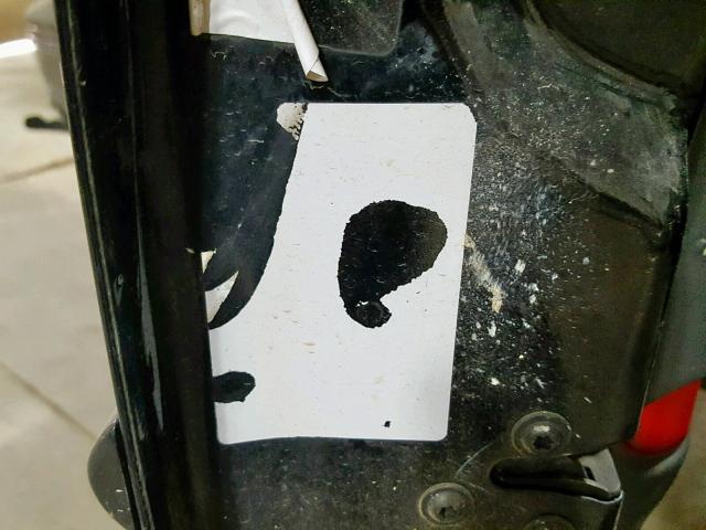 1G2WP52K51F233392 - 2001 PONTIAC GRAND PRIX BLACK photo 10