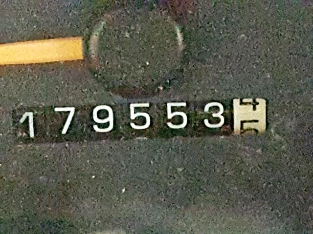 1G2WP52K51F233392 - 2001 PONTIAC GRAND PRIX BLACK photo 8