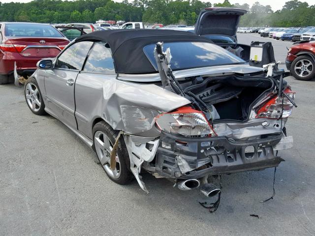 WDBTK72F67T077366 - 2007 MERCEDES-BENZ CLK 550 GRAY photo 3