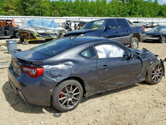 JF1ZCAC10H9605562 - 2017 SUBARU BRZ 2.0 LI GRAY photo 4