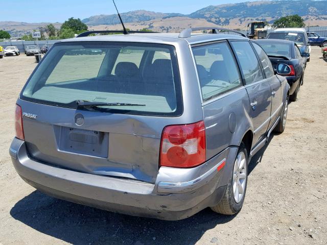 WVWVD63B44E220261 - 2004 VOLKSWAGEN PASSAT GLS GRAY photo 4