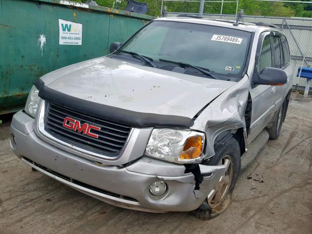 1GKDT13S742106052 - 2004 GMC ENVOY SILVER photo 2