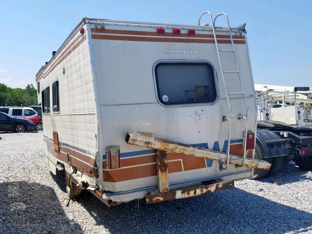 F44CF8V706931 - 1978 DODGE MOTORHOME WHITE photo 3