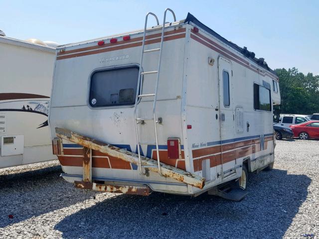 F44CF8V706931 - 1978 DODGE MOTORHOME WHITE photo 4