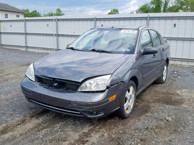1FAFP34N87W181407 - 2007 FORD FOCUS ZX4 GRAY photo 2