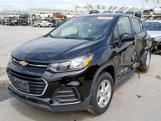 3GNCJNSB7JL277360 - 2018 CHEVROLET TRAX LS BLACK photo 2