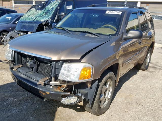 1GKDT13S622317031 - 2002 GMC ENVOY GOLD photo 2