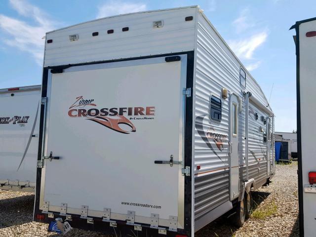 4V0TC30217B010144 - 2007 CROR TRAILER WHITE photo 4