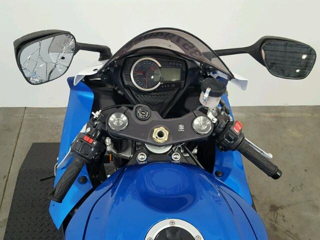 JS1GN7FAXE2100265 - 2014 SUZUKI GSX-R600 BLUE photo 8