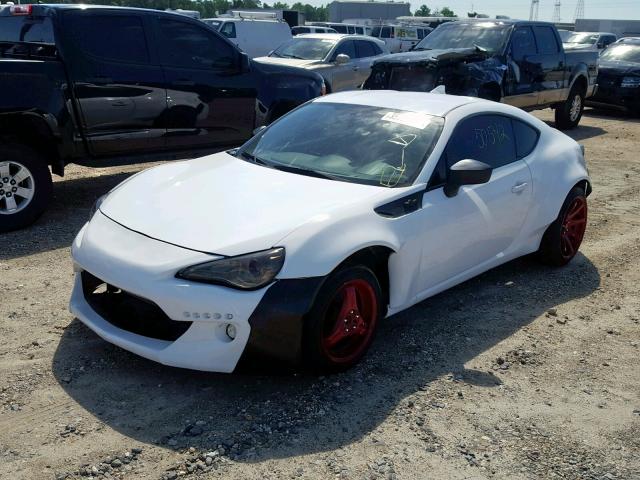 JF1ZNAA14G8705276 - 2016 TOYOTA SCION FR-S WHITE photo 2