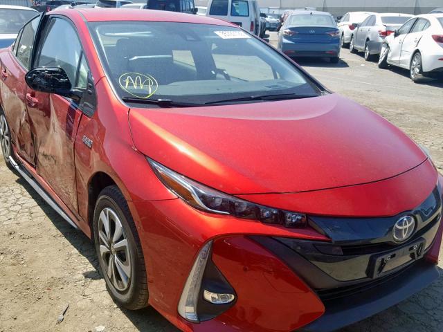 JTDKARFP9H3052168 - 2017 TOYOTA PRIUS PRIM 红色 照片 1