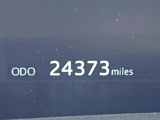 JTDKARFP9H3052168 - 2017 TOYOTA PRIUS PRIM 红色 照片 8