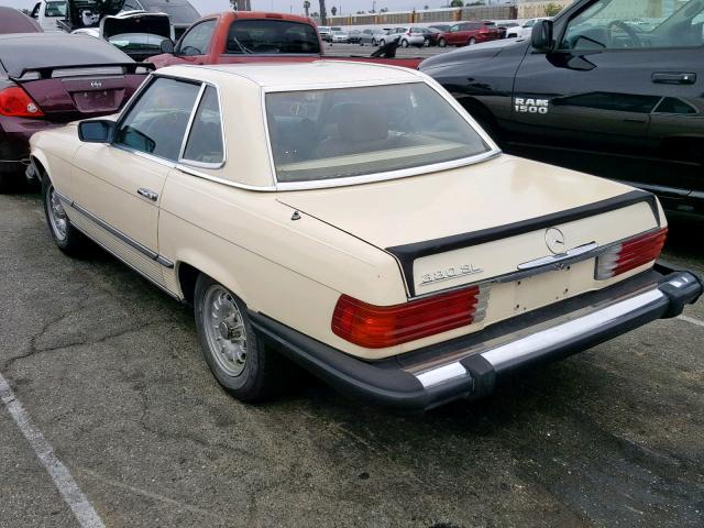 WDBBA45A6CB009937 - 1982 MERCEDES-BENZ 380 SL CREAM photo 3