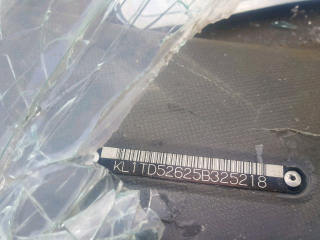 KL1TD52625B325218 - 2005 CHEVROLET AVEO BASE WHITE photo 10