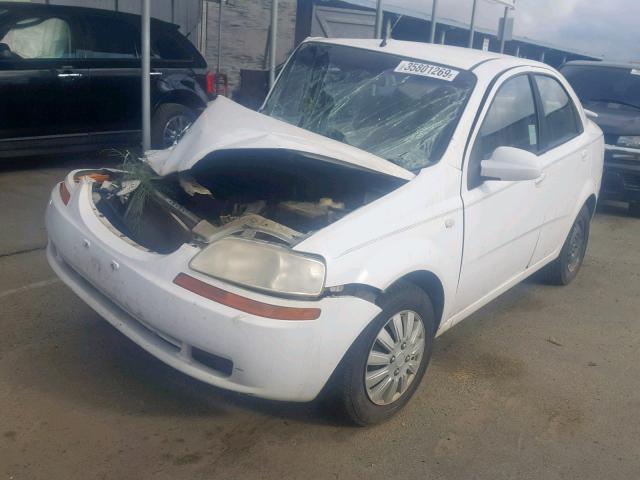 KL1TD52625B325218 - 2005 CHEVROLET AVEO BASE WHITE photo 2