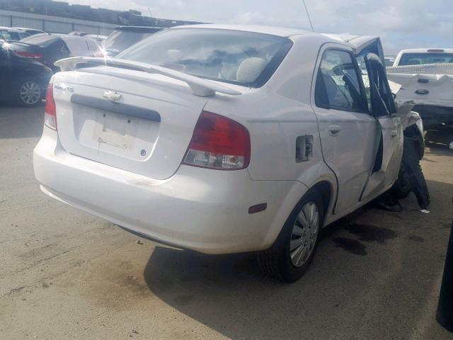 KL1TD52625B325218 - 2005 CHEVROLET AVEO BASE WHITE photo 4