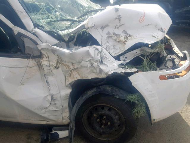 KL1TD52625B325218 - 2005 CHEVROLET AVEO BASE WHITE photo 9